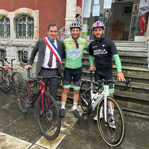Lourdes. Rouler pour aider, un tour de France caritatif a fait étape dans la cité mariale