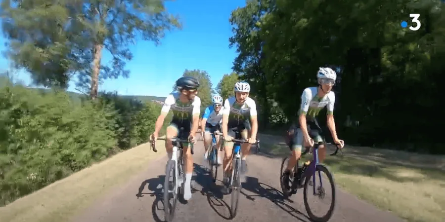 Ils parcourent la France à vélo pour venir en aide aux hôpitaux pour enfants